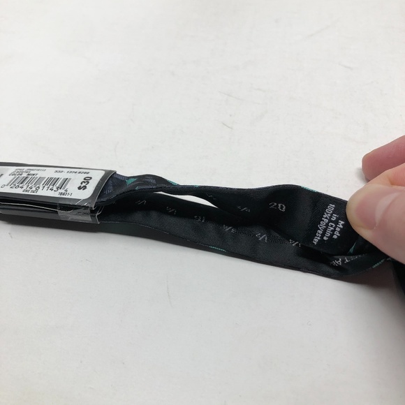 JF J. Ferrar Bow Tie BowTie Teal Geo Triangle - Picture 4 of 4